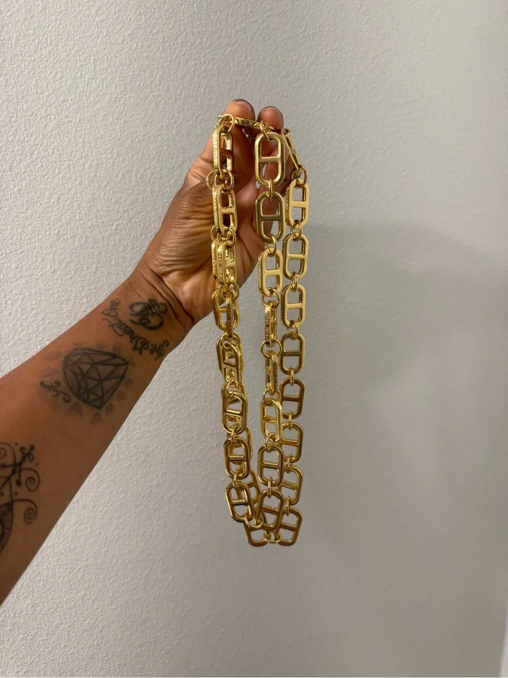 Tory Burch Large Chunky Gold Link Chain Necklace - Polished Statement Jewelry